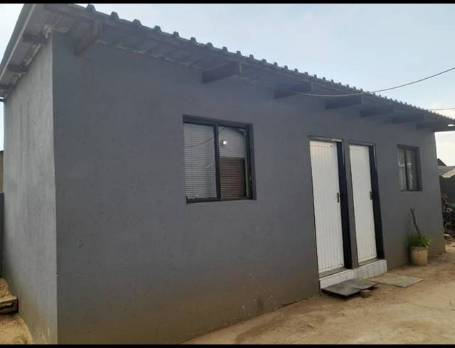 2 BEDROOM HOUSE FOR SALE IN PALM RIDGE